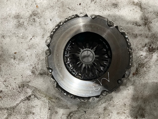 Натискний диск зчеплення SH0116410A MAZDA