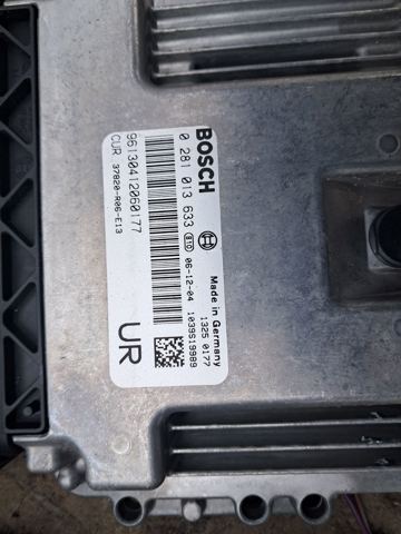 Блок електронного управління 0281013633 HONDA