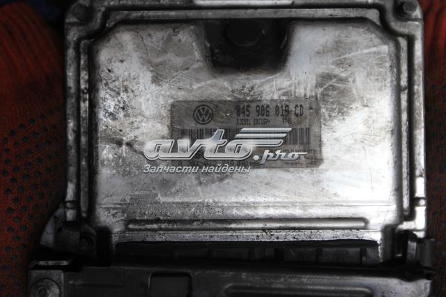 Модуль управління двигуном 045906019CD VAG