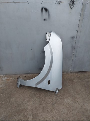 Переднє ліве крило Ford Fusion