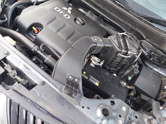Патрубок повітряний, вхід повітряного фільтра 1505A104 MITSUBISHI