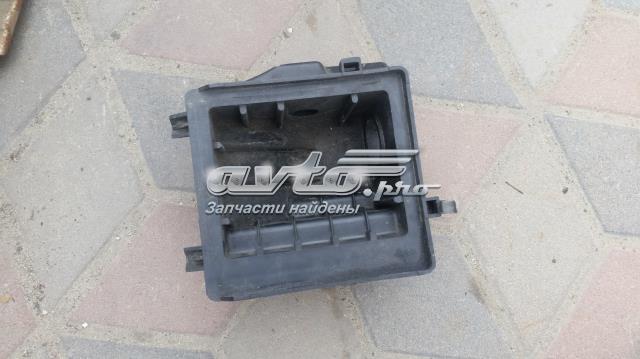 Корпус повітряного фільтра, нижня частина 16528AX61A NISSAN