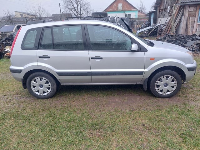Компресор кондиціонера 1700884 FORD