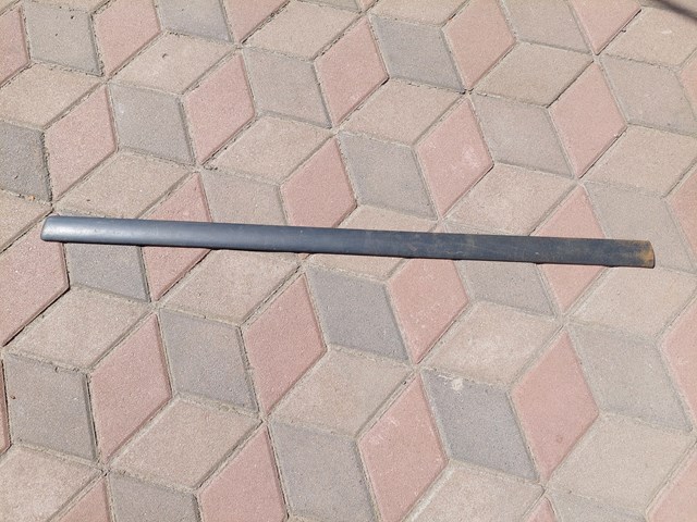 Молдинг передньої правої двері 1Z0853516D VAG