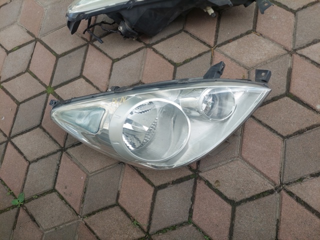 Фара правая 26010BH10A NISSAN