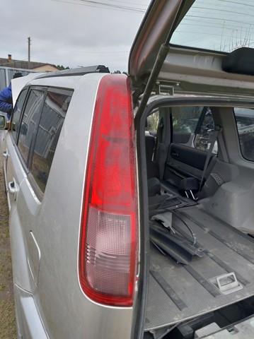 Задня ліва фара 265558H326 NISSAN