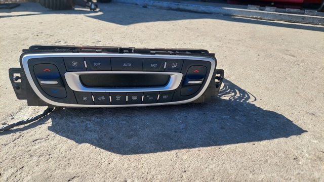 Блок управління пічкою Renault Scenic GRAND 3