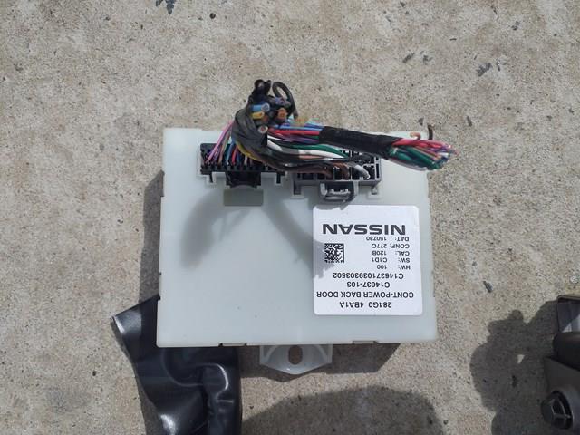 ЕБУ відкриття кришки багажника / двері 3-й (5-й) 284G04BA1A NISSAN