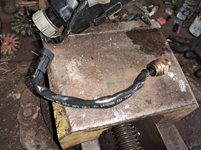датчик ТНВТ 319242E900 HYUNDAI
