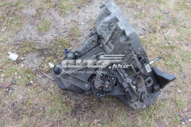КПП в зборі 32010AY610 NISSAN