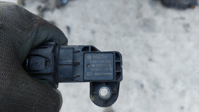Датчик наддува 55568176 OPEL