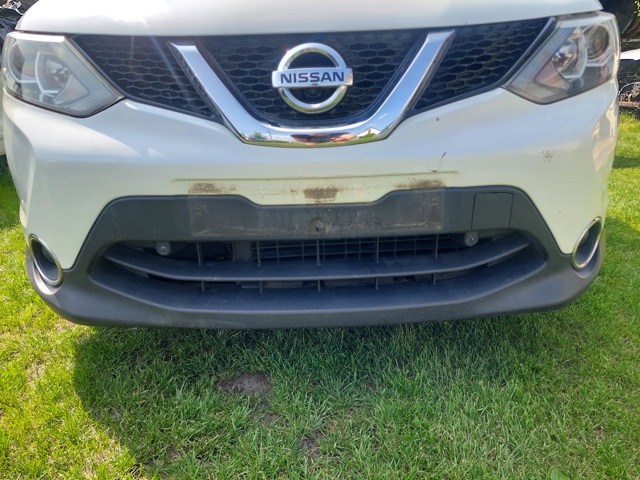 Решітка радіатора 623104EA0D NISSAN