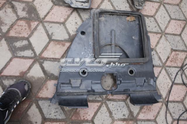Карман повітрозабірника капота, правий 65850EQ000 NISSAN