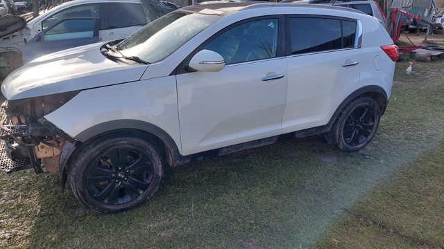 Ліве переднє крило 663113W000 HYUNDAI