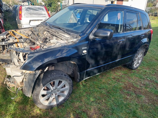 Двері передні, ліві 6800265843 SUZUKI