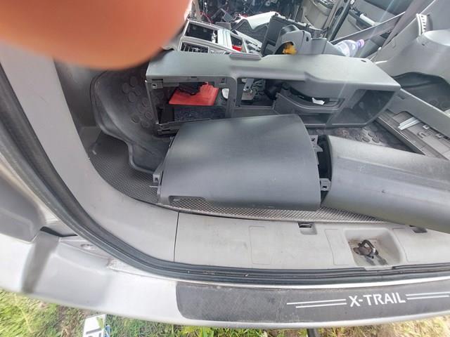 Речовий ящик 68275EQ420 NISSAN