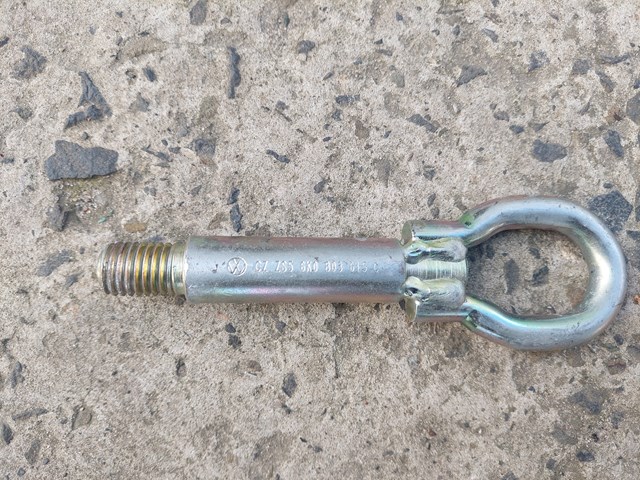 Крюк буксирувальний 6K0803615C VAG