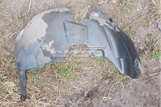Підкрилок заднього крила, правий 76748BC400 NISSAN