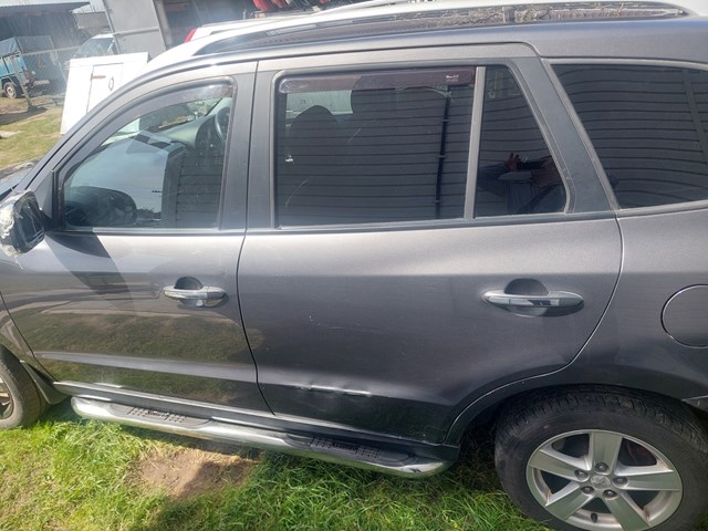 Двері пасажирськи задні ліві 770032B020 HYUNDAI