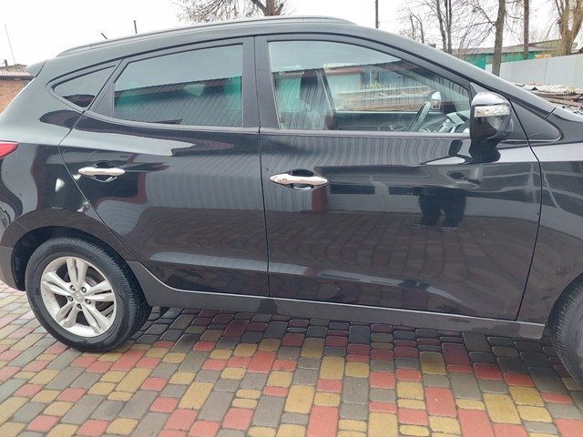 Двері задні в зборі 770042Y000 HYUNDAI