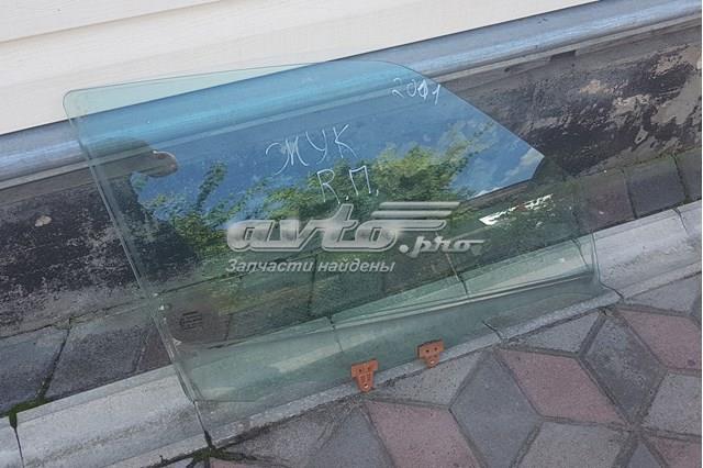 Скло передніх дверей, правих 803001KK0A NISSAN