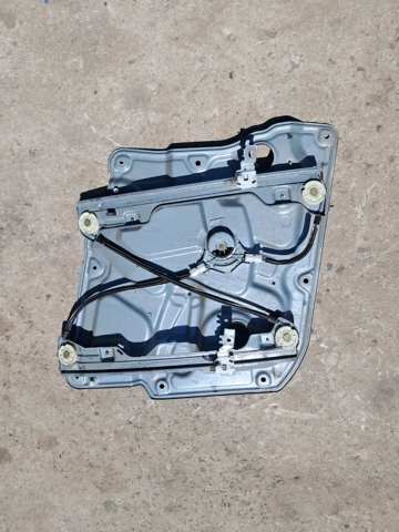 Склопідйомник (механізм переміщення скла) 80770AV600 NISSAN