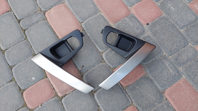 Ручка передньої двері внутрішня права 80950JD00D NISSAN