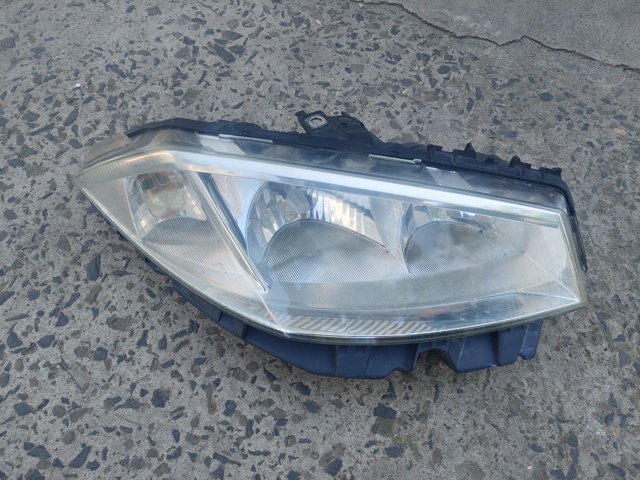Фара основна права 8200073221 RENAULT