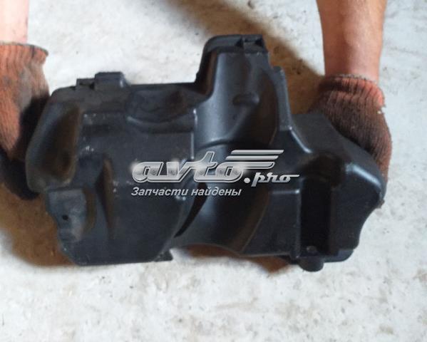 Кришка двигуна декоративна 8200549100 RENAULT