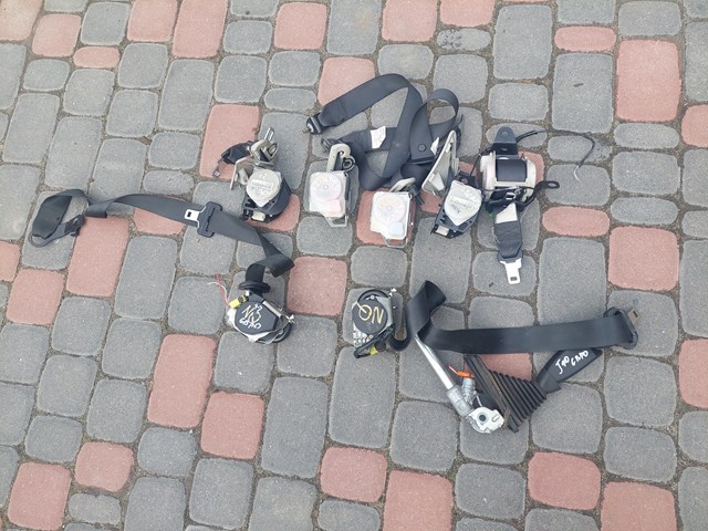 Ремінь безпеки передній лівий 86885JD010 NISSAN