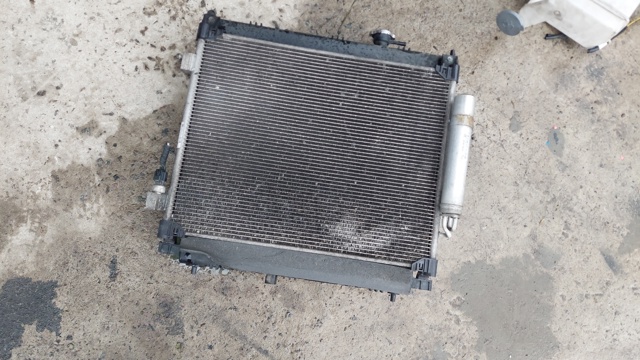 Конденсатор кондиціонера 921003VA1A NISSAN
