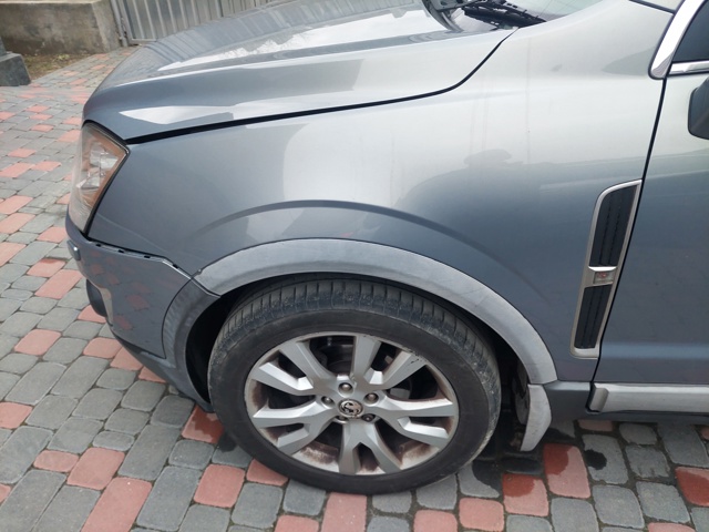 Переднє ліве крило 95930052 OPEL