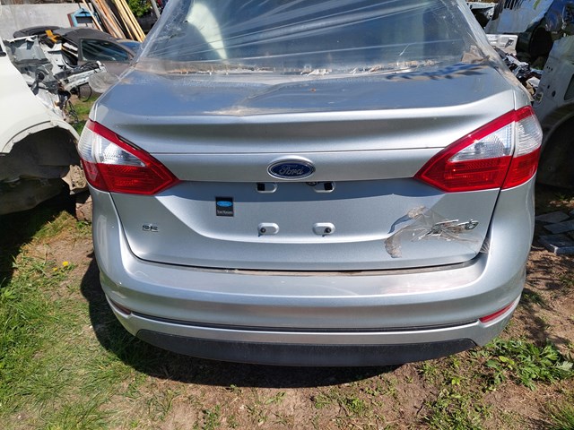 Кришка багажника кузова D2BZ5440110A FORD