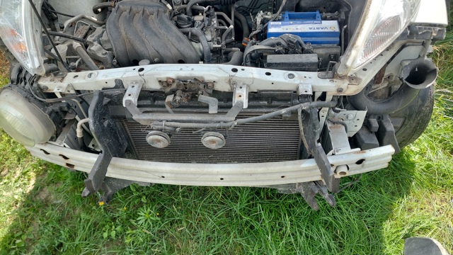 Телевізор верхній F2511BA6MB NISSAN