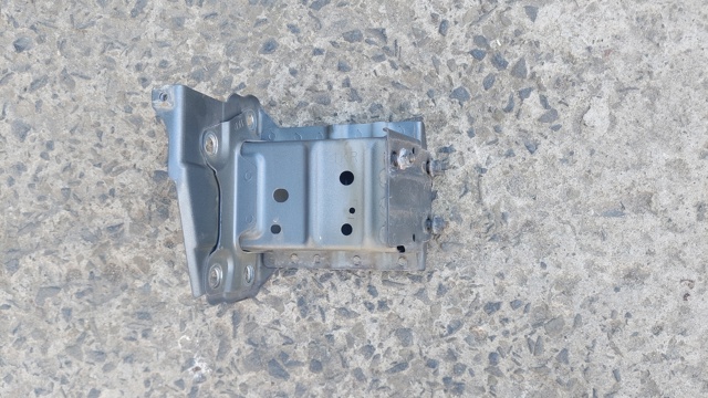Кронштейн підсилювача переднього бампера G51141KEMA NISSAN
