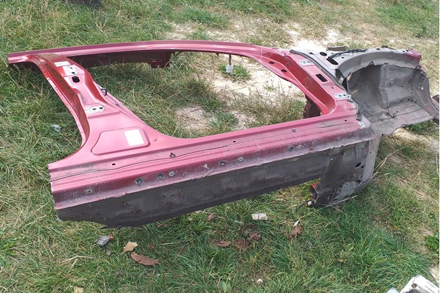Отвір передніх правих дверей G60321KAMA NISSAN