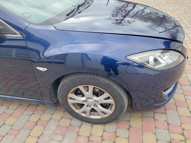 Переднє праве крило GS1D52110C MAZDA