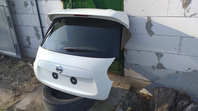 Треті двері K01001KAAD NISSAN