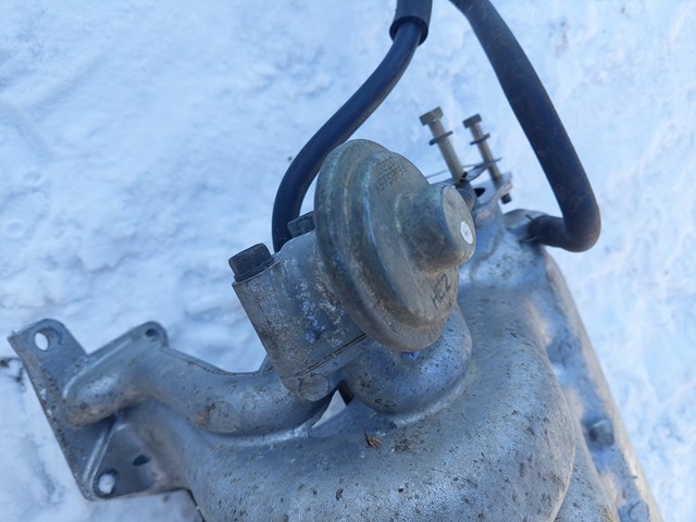 Клапан EGR рециркуляції газів MD155224 MITSUBISHI