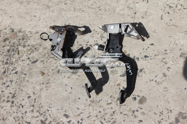 Педаль щеплення MR955197 MITSUBISHI
