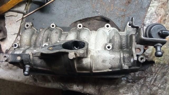 Колектор впускний 03G129713H VAG