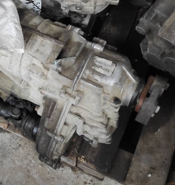 Раздатка (коробка роздавальна) 27108623348 BMW