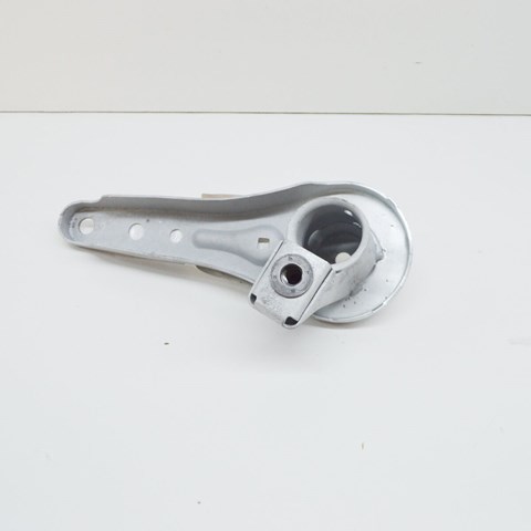 Кронштейн задньої балки 33326793651 BMW