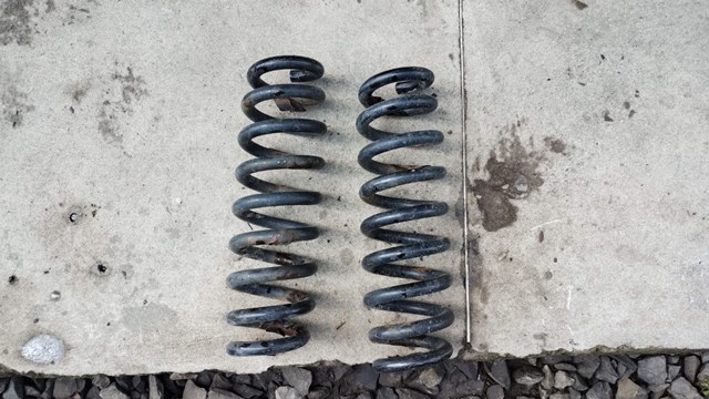 Пружини задні 33536790118 BMW