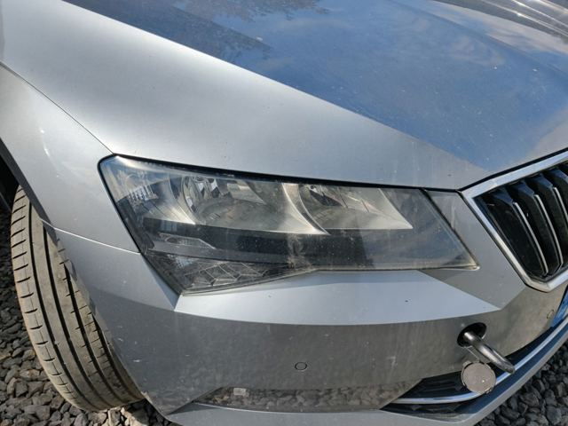 Фара ліва 3V2941015 VAG