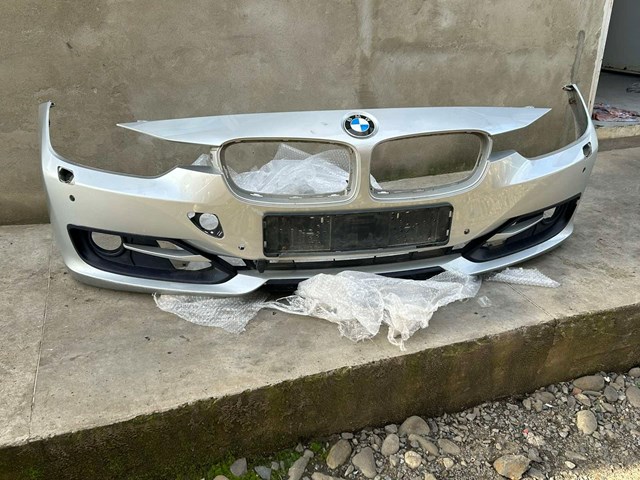 Бампер передній 51117293030 BMW