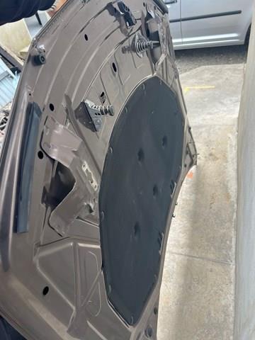 Обшивка капота 51489175051 BMW