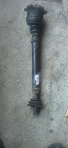Привід передній правий 8D0407272AJ VAG
