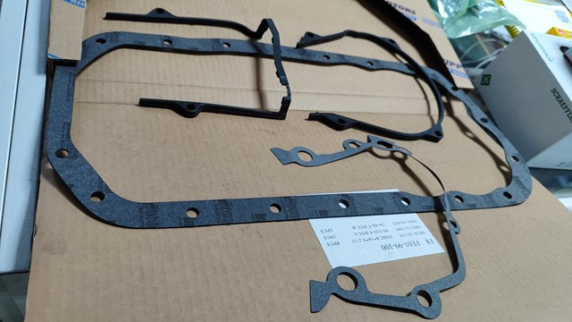 Комплект прокладок двигуна, повний 8AG110271 MAZDA