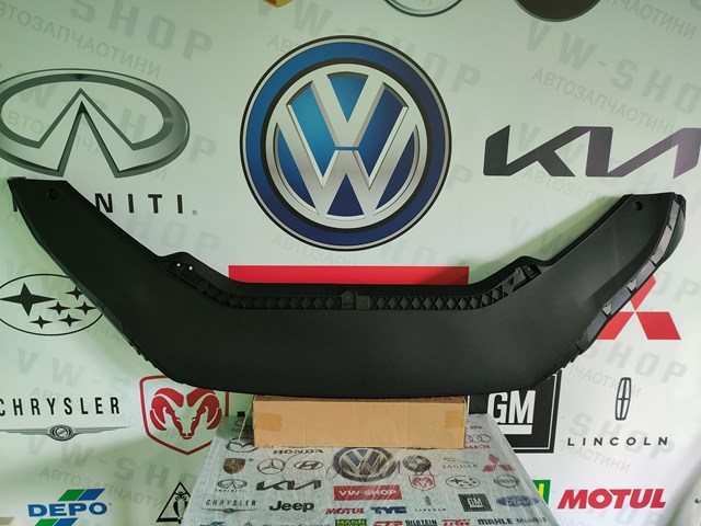 Сплитер переднього бампера 561805903G9B9 MARKET (OEM)